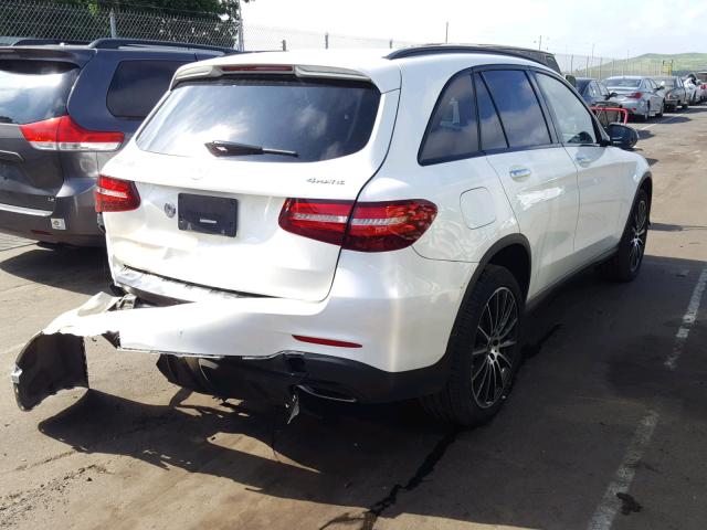 WDC0G4KB5JV015111 - 2018 MERCEDES-BENZ GLC 300 4M WHITE photo 4