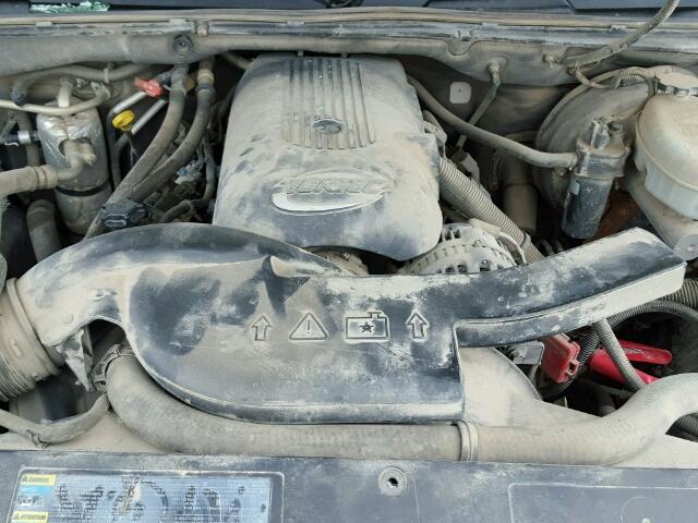 3GNFK16Z53G274060 - 2003 CHEVROLET K1500 SUBU TAN photo 7