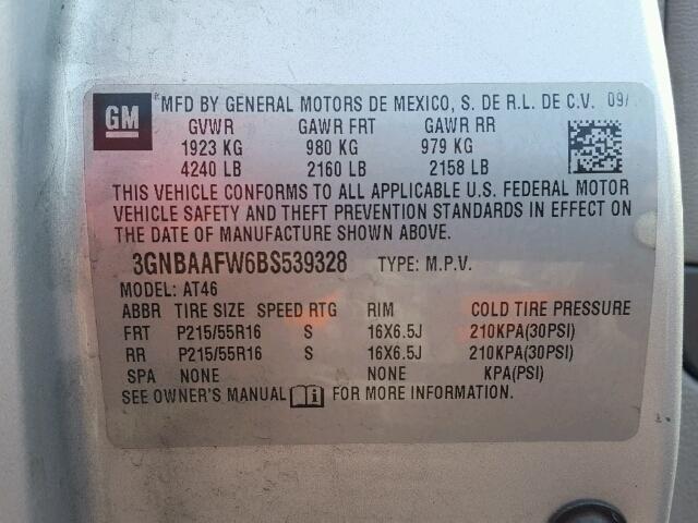 3GNBAAFW6BS539328 - 2011 CHEVROLET HHR LS SILVER photo 10