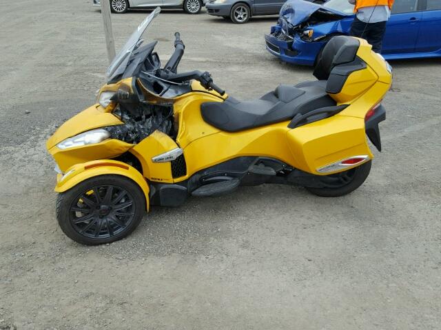 2BXNBBC15DV003107 - 2013 CAN-AM SPYDER ROA YELLOW photo 9