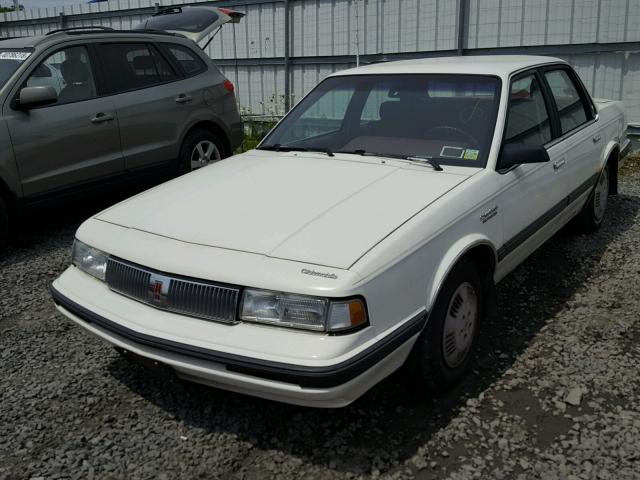 2G3AJ54N8M2360979 - 1991 OLDSMOBILE CUTLASS CI WHITE photo 2