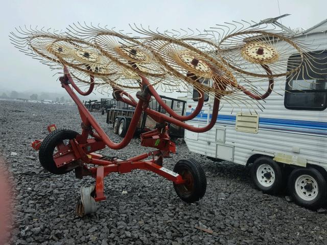 H90V84954 - 2010 AGRI HAY RAKE RED photo 3