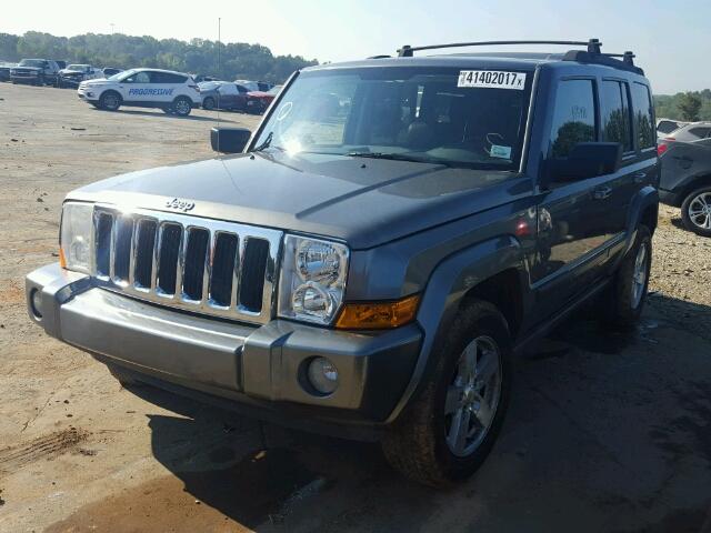 1J8HH48K67C666743 - 2007 JEEP COMMANDER GRAY photo 2