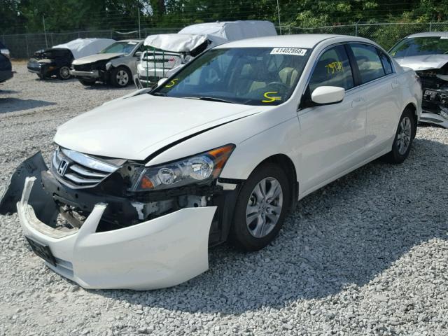 1HGCP2F62BA114712 - 2011 HONDA ACCORD WHITE photo 2