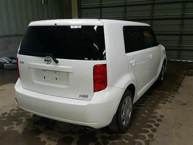 JTLKE50E981060100 - 2008 TOYOTA SCION XB Weiß Foto 4