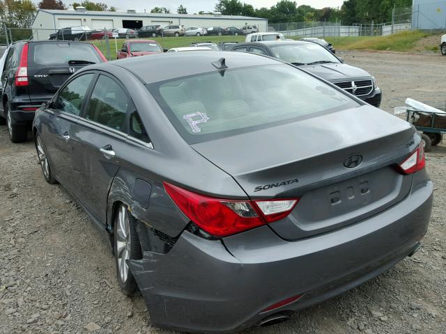 5NPEC4AB7BH221315 - 2011 HYUNDAI SONATA SE GRAY photo 3