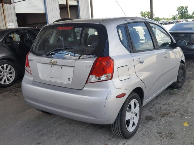 KL1TD66657B768823 - 2007 CHEVROLET AVEO BASE Күміс фото 4