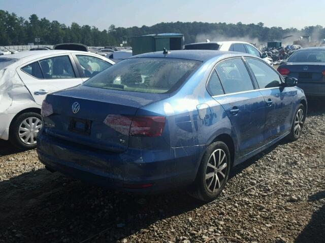 3VWDB7AJ5HM234569 - 2017 VOLKSWAGEN JETTA SE BLUE photo 4