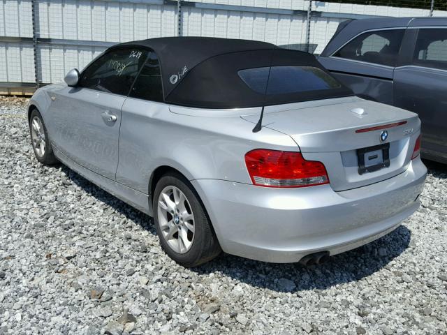 WBAUN13589VH81088 - 2009 BMW 128 I SILVER photo 3