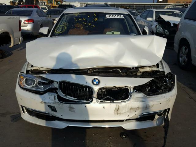 WBA3A9G58DNP37601 - 2013 BMW 335 I WHITE photo 9