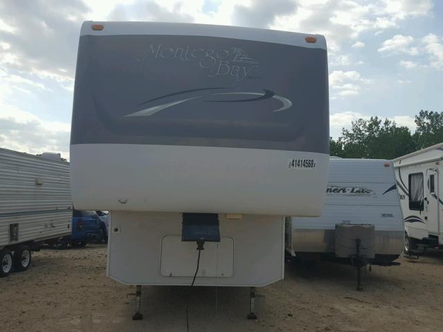 4EZFM36317S096042 - 2007 CAMP 5TH WHEEL TWO TONE photo 2