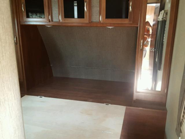 4YDT31R27HT414933 - 2017 KEYSTONE PASSPORT TWO TONE photo 8