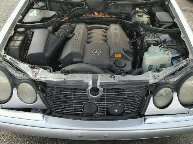 WDBJF70H2XA869333 - 1999 MERCEDES-BENZ E SILVER photo 7