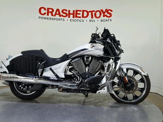 5VPYW36N0G3049022 - 2016 VICTORY MOTORCYCLES MAGNUM WHITE photo 1
