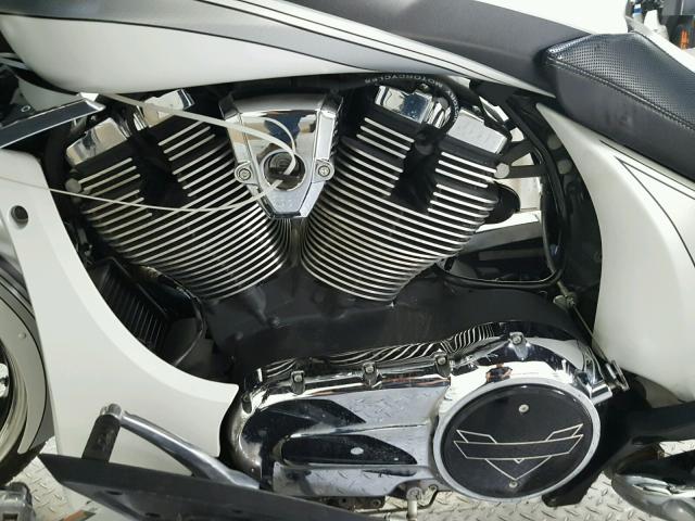 5VPYW36N0G3049022 - 2016 VICTORY MOTORCYCLES MAGNUM WHITE photo 12