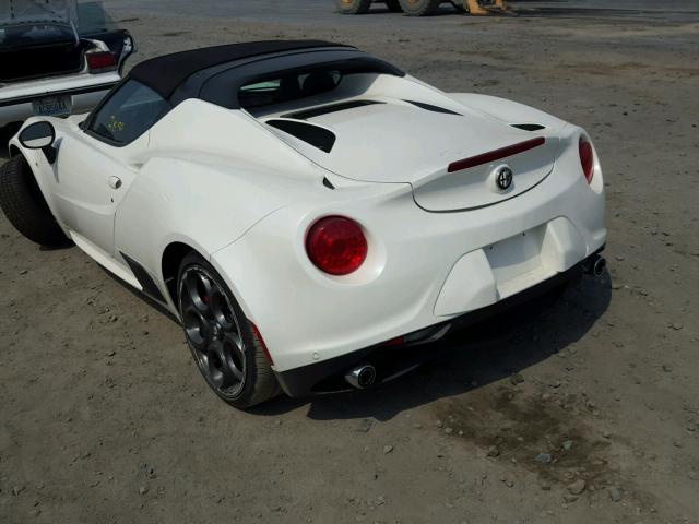 ZARBAAB4XGM179040 - 2016 ALFA ROMEO 4C SPIDER WHITE photo 3