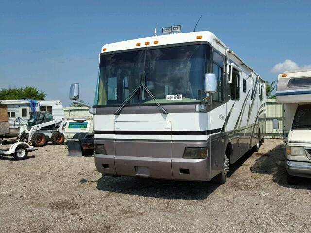 1RF22464422018201 - 2002 ROADMASTER RAIL RAISED RAI TAN photo 2