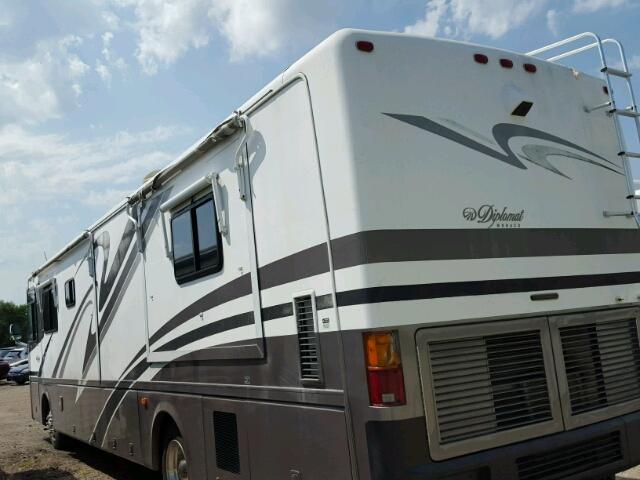 1RF22464422018201 - 2002 ROADMASTER RAIL RAISED RAI TAN photo 3