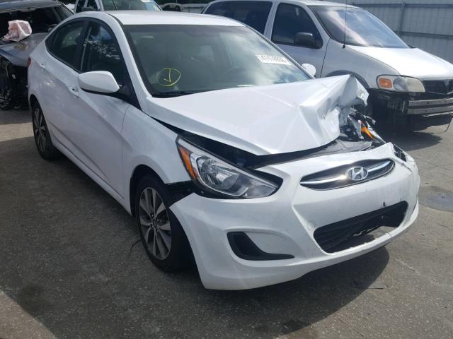 KMHCT4AEXHU342979 - 2017 HYUNDAI ACCENT SE WHITE photo 1