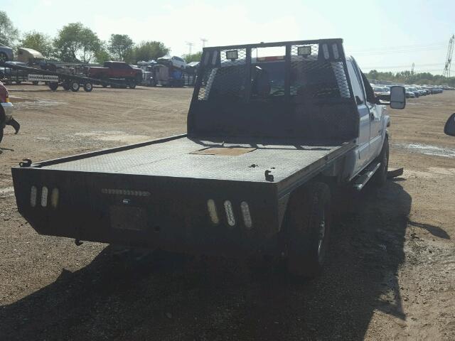 1GCHK29U54E379925 - 2004 CHEVROLET SILVERADO WHITE photo 4