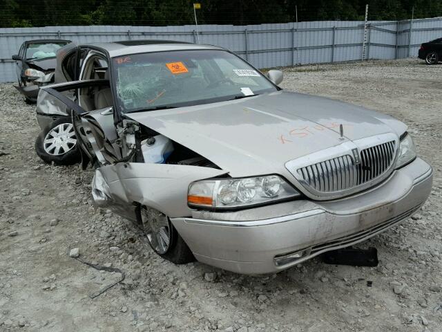 1LNHM83W93Y631739 - 2003 LINCOLN TOWN CAR C SILVER photo 1