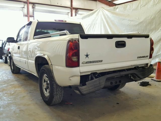 2GCEC19TX31229343 - 2003 CHEVROLET SILVERADO WHITE photo 3