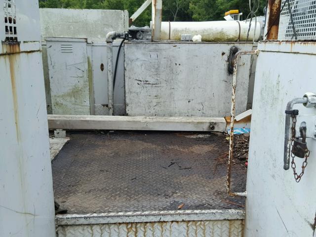 1GBM7H1J3VJ110310 - 1997 CHEVROLET C-SERIES C WHITE photo 6