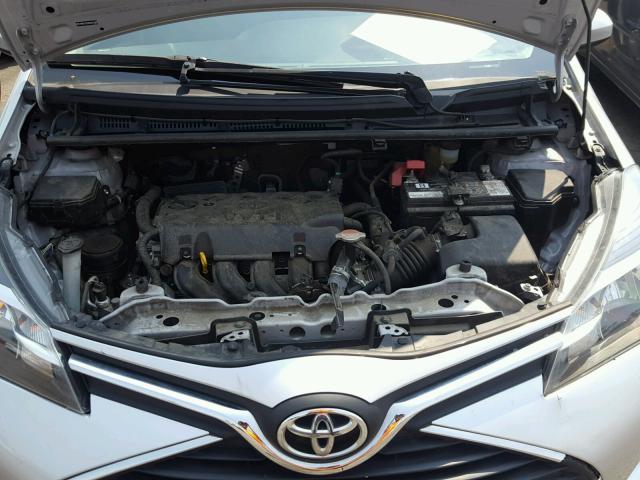 VNKKTUD30GA061369 - 2016 TOYOTA YARIS L SILVER photo 7