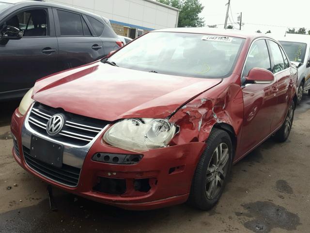 3VWST71K96M683005 - 2006 VOLKSWAGEN JETTA TDI RED photo 2