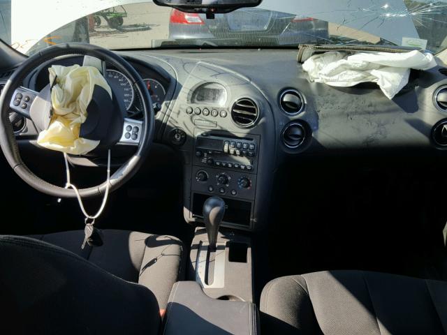 2G2WP552271120592 - 2007 PONTIAC GRAND PRIX SILVER photo 9