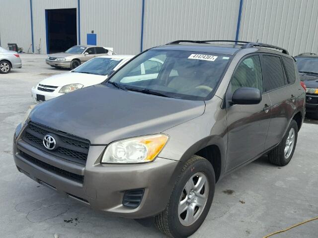 JTMKF4DV7A5017905 - 2010 TOYOTA RAV4 棕色 照片 2