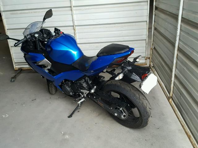 JKAEXKH1XJDA09791 - 2018 KAWASAKI EX400 BLUE photo 3