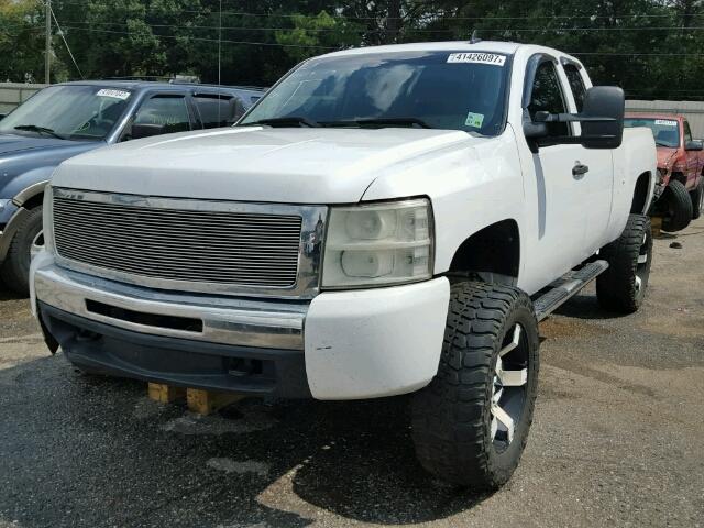 1GCEK29C69Z256189 - 2009 CHEVROLET SILVERADO WHITE photo 2