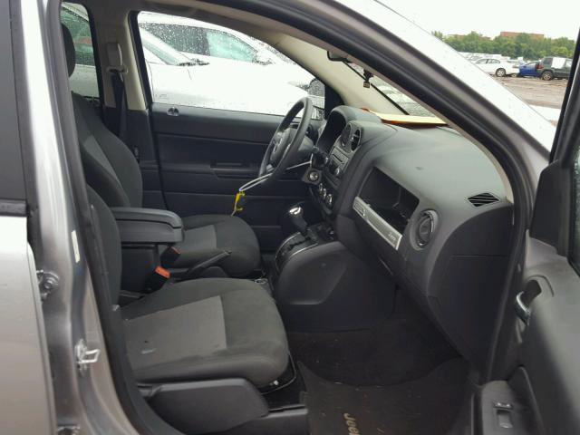 1C4NJCBA8HD148783 - 2017 JEEP COMPASS SP SILVER photo 5