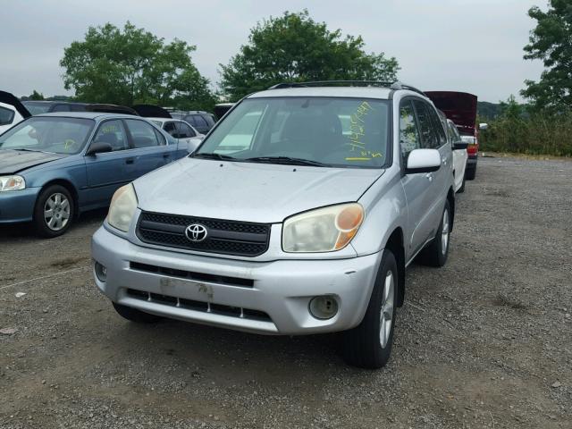 JTEHD20VX56028449 - 2005 TOYOTA RAV4 SILVER photo 2