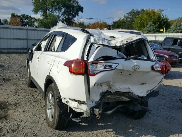 2T3RFREV5FW373795 - 2015 TOYOTA RAV4 XLE WHITE photo 3