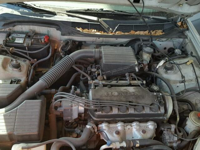 2HGEJ6617YH577705 - 2000 HONDA CIVIC BASE SILVER photo 7