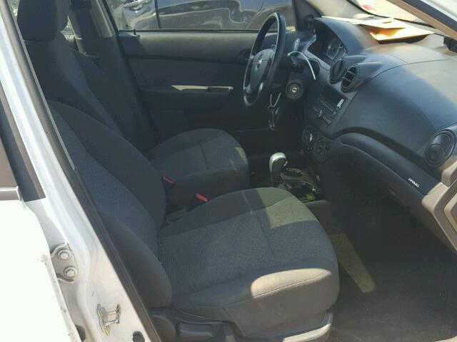 KL1TV55E59B376637 - 2009 CHEVROLET AVEO LS WHITE photo 5