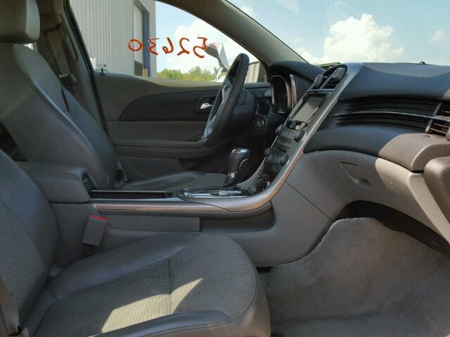 1G11D5RR6DF106567 - 2013 CHEVROLET MALIBU 1LT SILVER photo 5