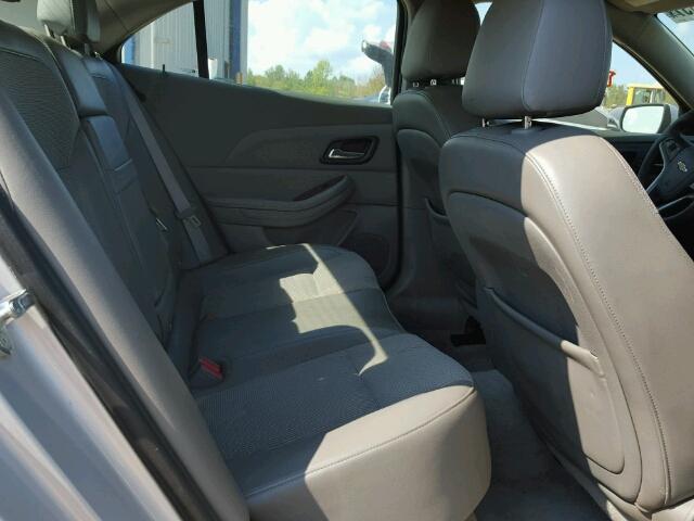 1G11D5RR6DF106567 - 2013 CHEVROLET MALIBU 1LT 银色 照片 6