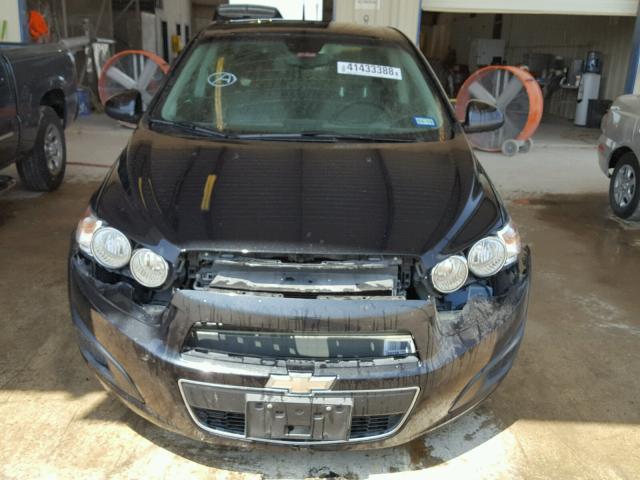 1G1JA5SH8D4125563 - 2013 CHEVROLET SONIC LS 黑色 照片 9