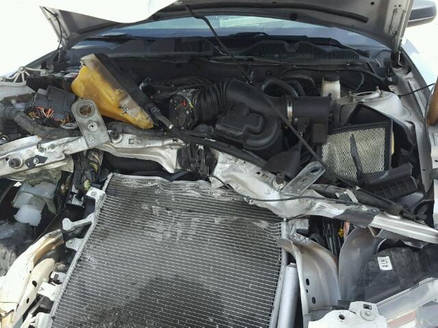 1ZVBP8AM9B5162278 - 2011 FORD MUSTANG SILVER photo 7