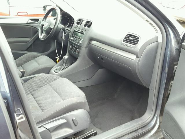 WVWDB7AJ0DW091172 - 2013 VOLKSWAGEN GOLF BLUE photo 5