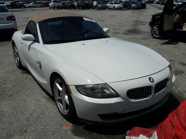 4USBU53597LX02452 - 2007 BMW Z4 3.0SI WHITE photo 1