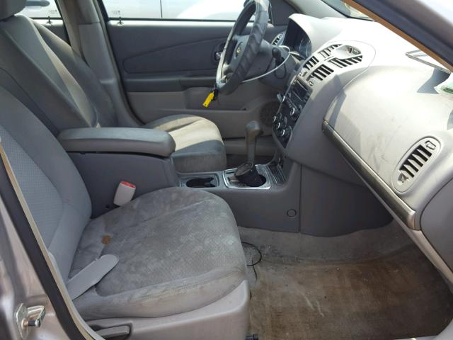 1G1ZS57F87F266522 - 2007 CHEVROLET MALIBU LS SILVER photo 5