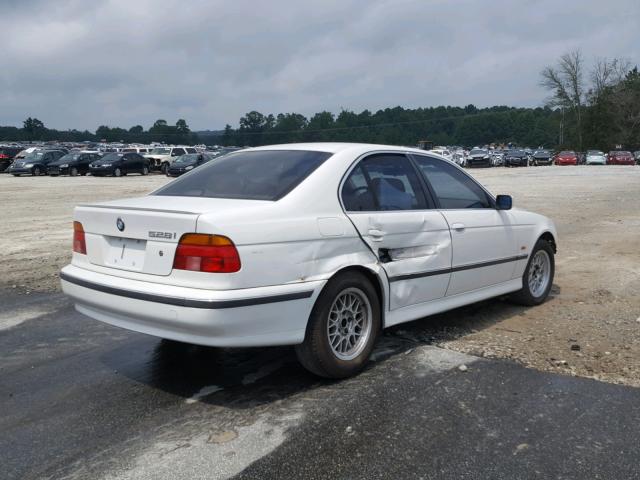 WBADM633XXBY30401 - 1999 BMW 528 I AUTO WHITE photo 4