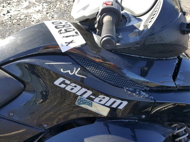 2BXJALA16CV000080 - 2012 CAN-AM SPYDER ROA BLACK photo 9