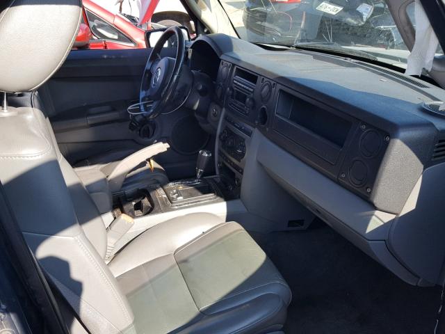 1J8HG48N26C328123 - 2006 JEEP COMMANDER CHARCOAL photo 5