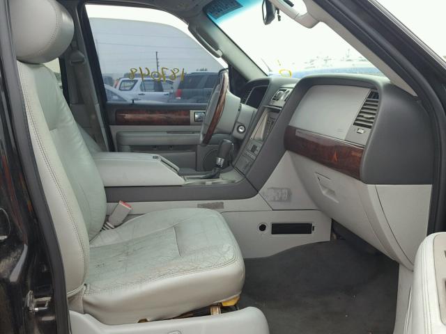5LMFU27R94LJ02814 - 2004 LINCOLN NAVIGATOR 黑色 照片 5