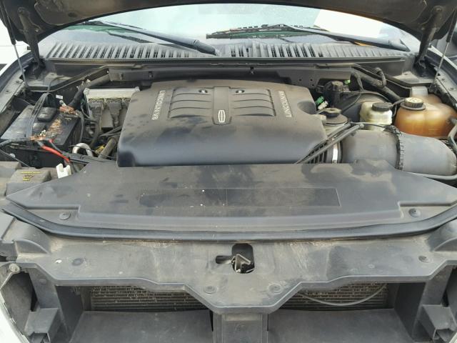 5LMFU27R94LJ02814 - 2004 LINCOLN NAVIGATOR 黑色 照片 7